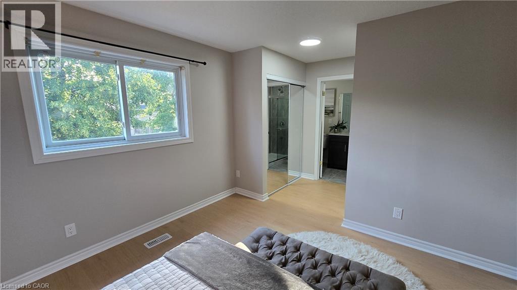 Photo 28 of 42 Bridleridge Street, Kitchener ON
