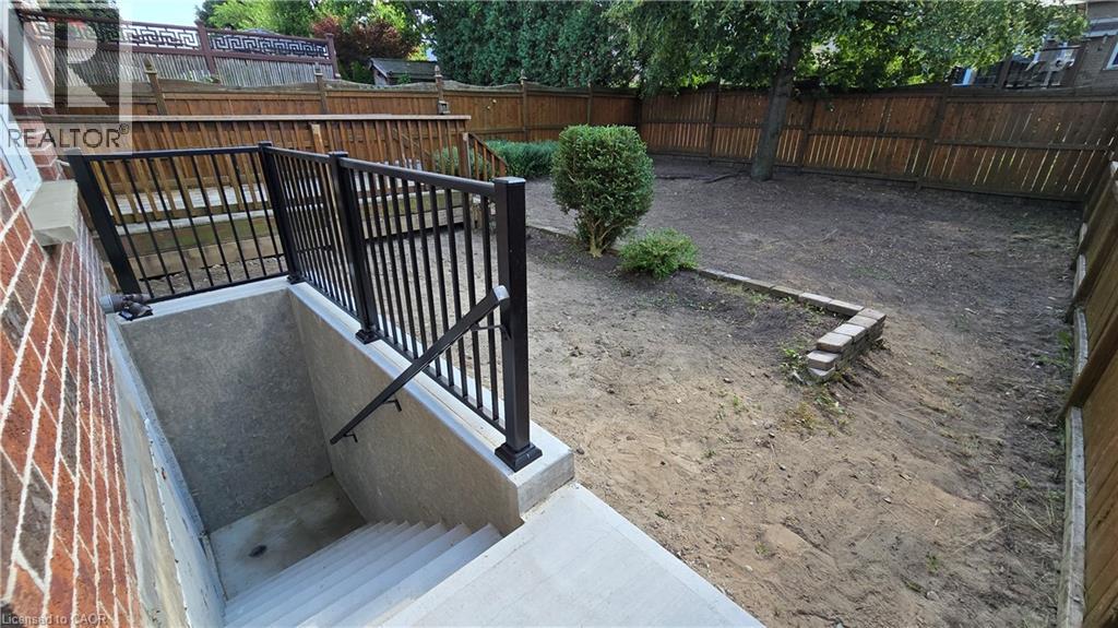 Photo 43 of 42 Bridleridge Street, Kitchener ON