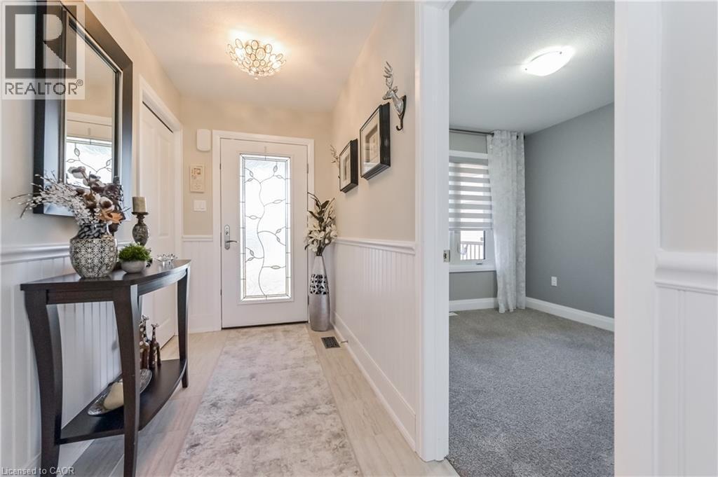 Photo 4 of 130 Bridge Crescent, Palmerston ON