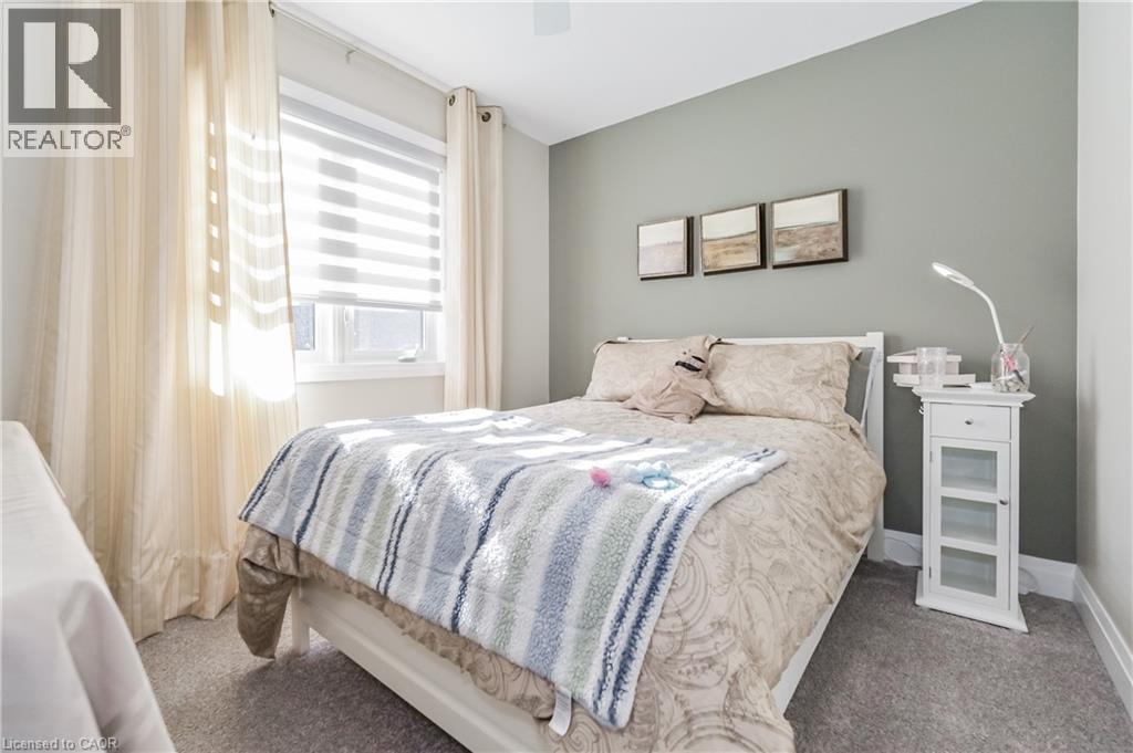 Photo 5 of 130 Bridge Crescent, Palmerston ON