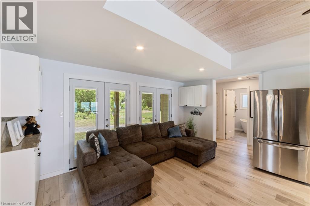 Photo 12 of 2094 Lakeshore Road, Dunnville ON