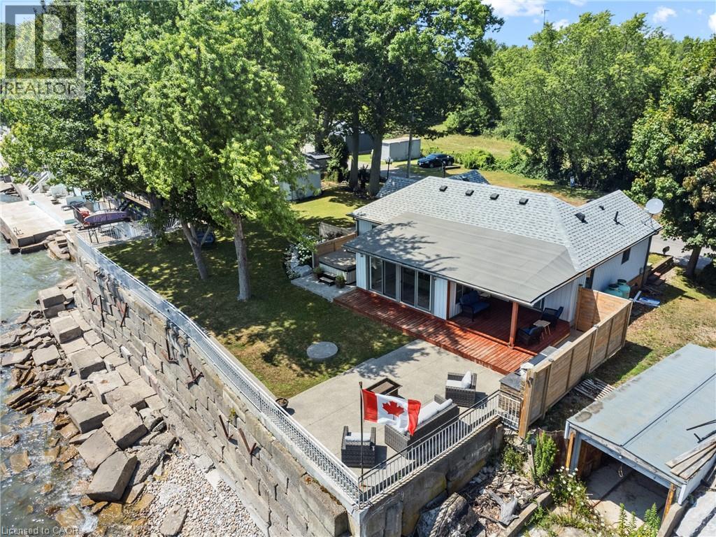Photo 33 of 2094 Lakeshore Road, Dunnville ON