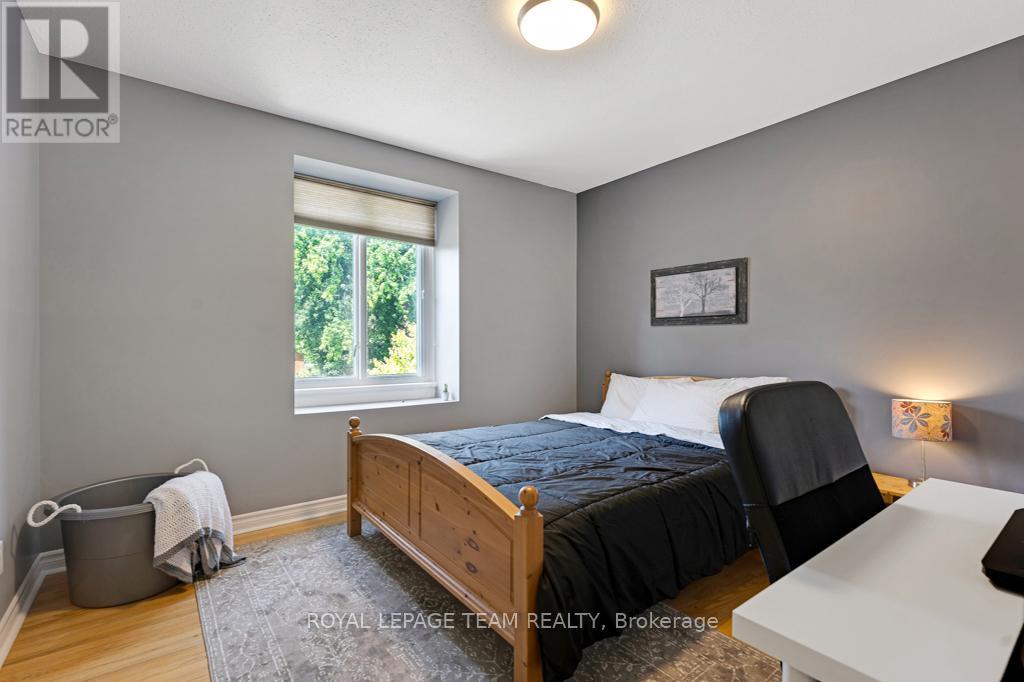 Photo 41 of 3 Roberta Crescent, Ottawa ON