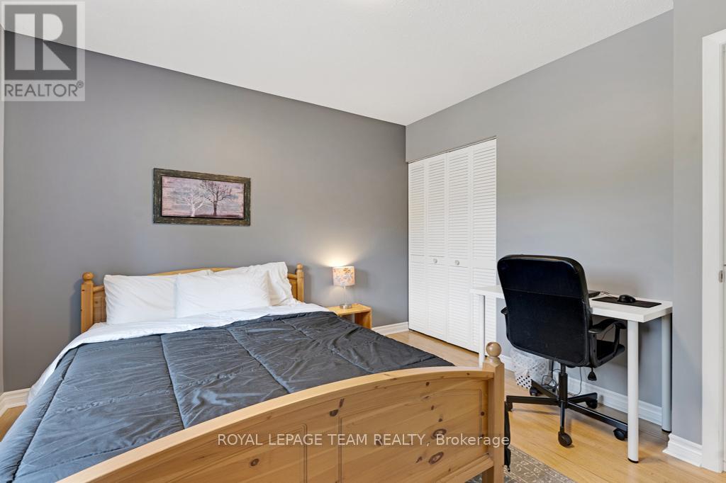 Photo 42 of 3 Roberta Crescent, Ottawa ON