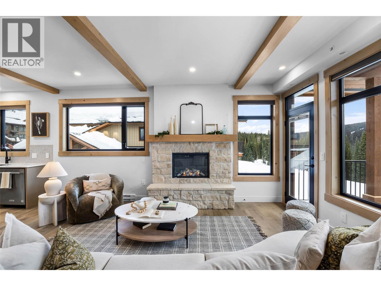 7005 MCGILLIVRAY LAKE Drive Unit# 15, Sun Peaks