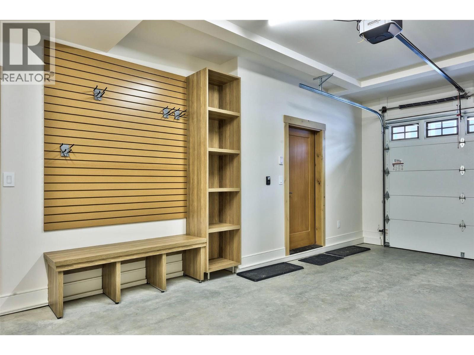 7005 MCGILLIVRAY LAKE Drive Unit# 18, Sun Peaks