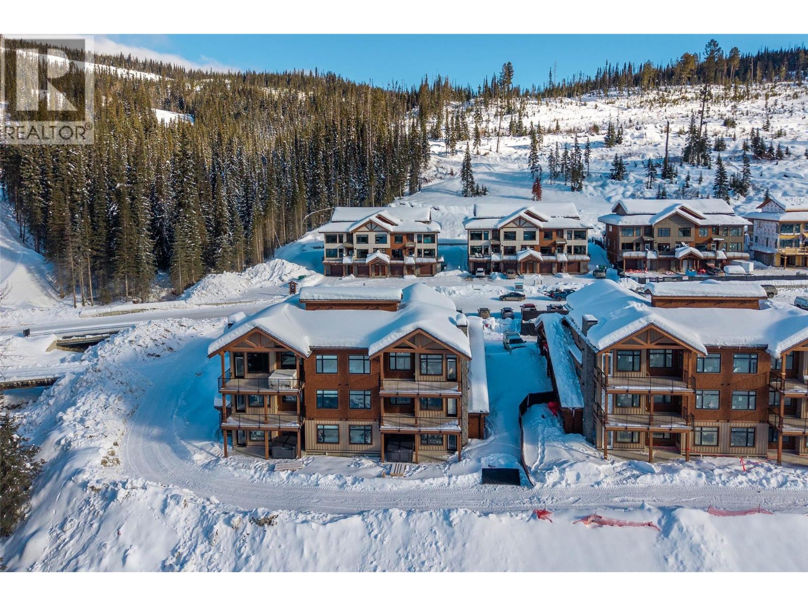 7005 MCGILLIVRAY LAKE Drive Unit# 18, Sun Peaks