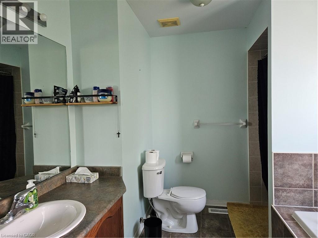 Photo 7 of 120 Blackburn Drive, Brantford ON