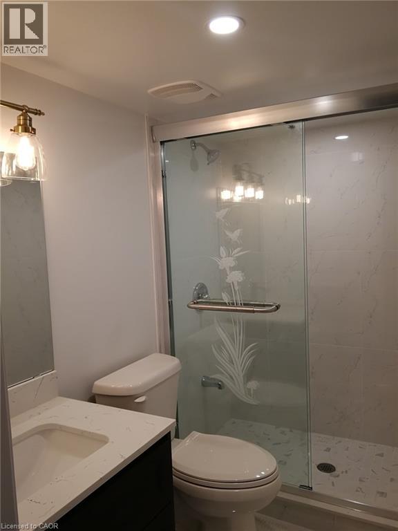 Photo 14 of 120 Blackburn Drive, Brantford ON