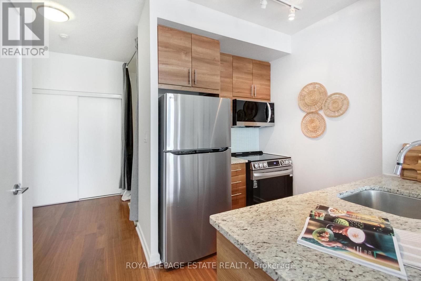 Photo 27 of 501 70 Forest Manor Road, Toronto ON