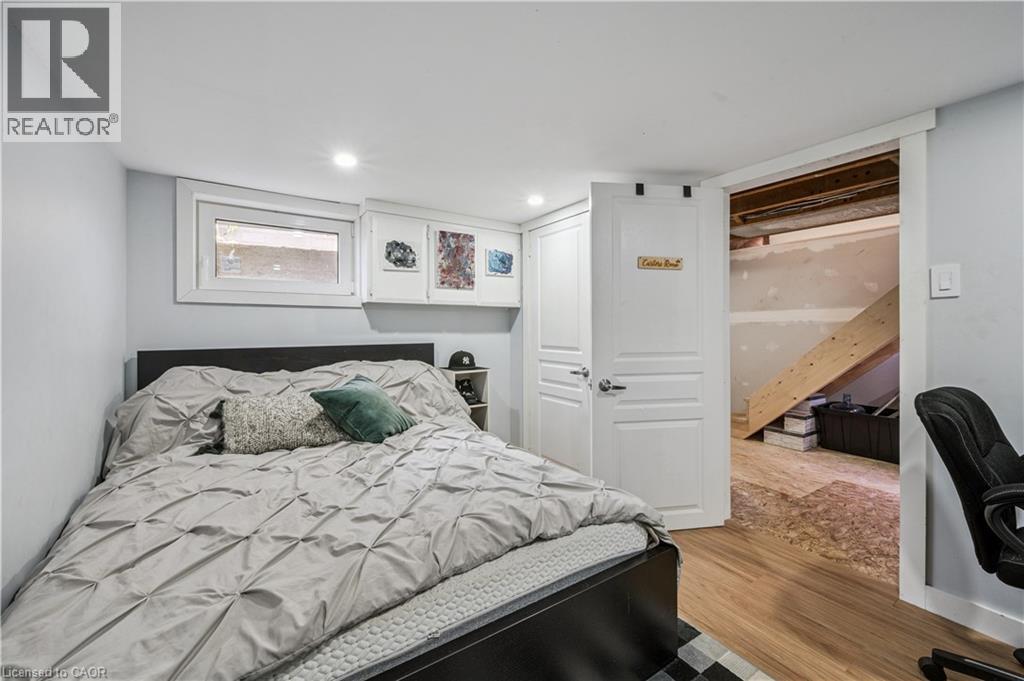 Photo 16 of 200 Hewat Street, Cambridge ON