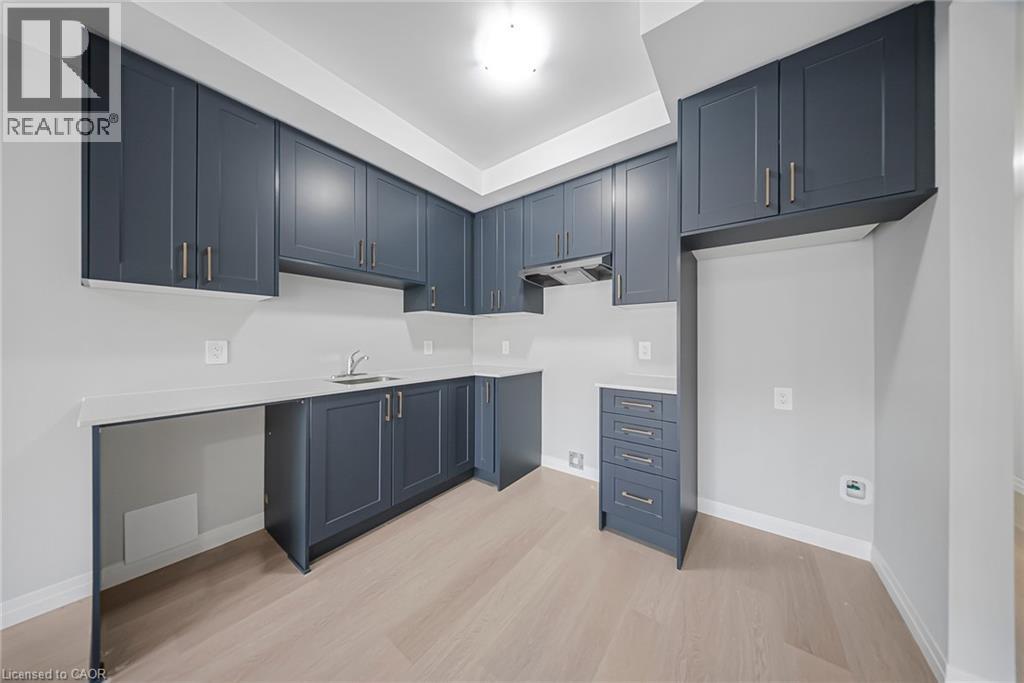 Photo 23 of 10 South Creek Drive Unit 25, Kitchener ON