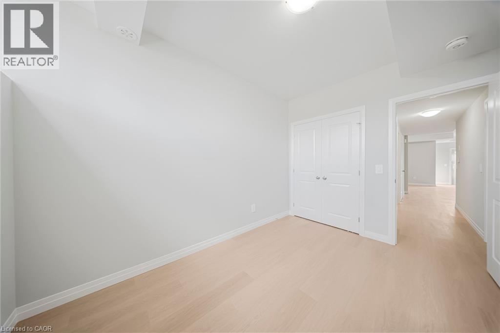 Photo 4 of 10 South Creek Drive Unit 25, Kitchener ON