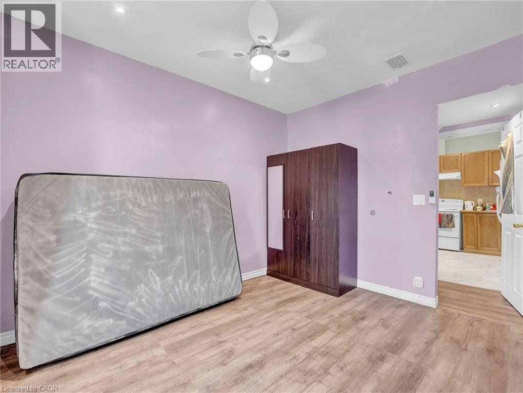 Photo 15 of 110 Emerald Street N, Hamilton ON