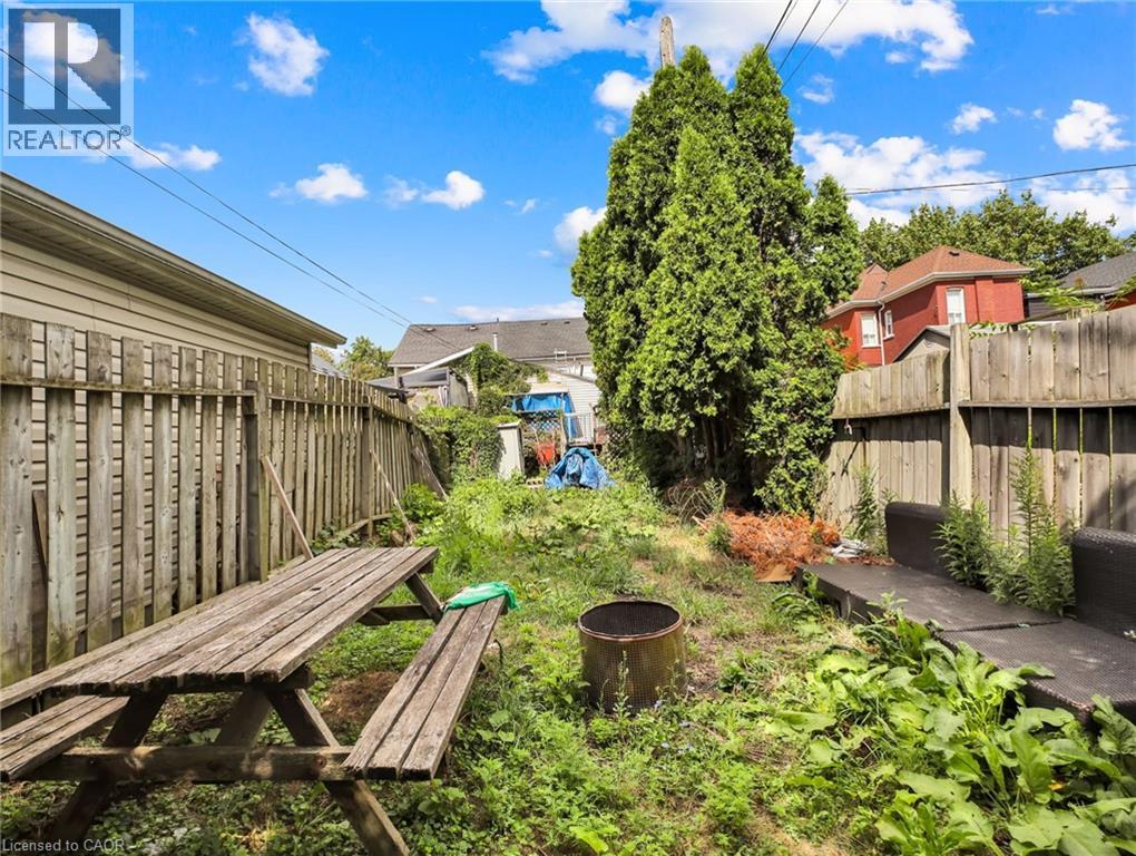 Photo 25 of 110 Emerald Street N, Hamilton ON