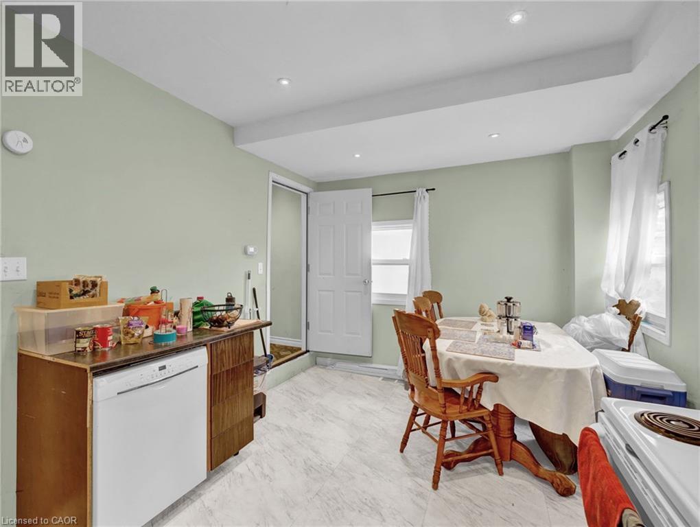 Photo 9 of 110 Emerald Street N, Hamilton ON