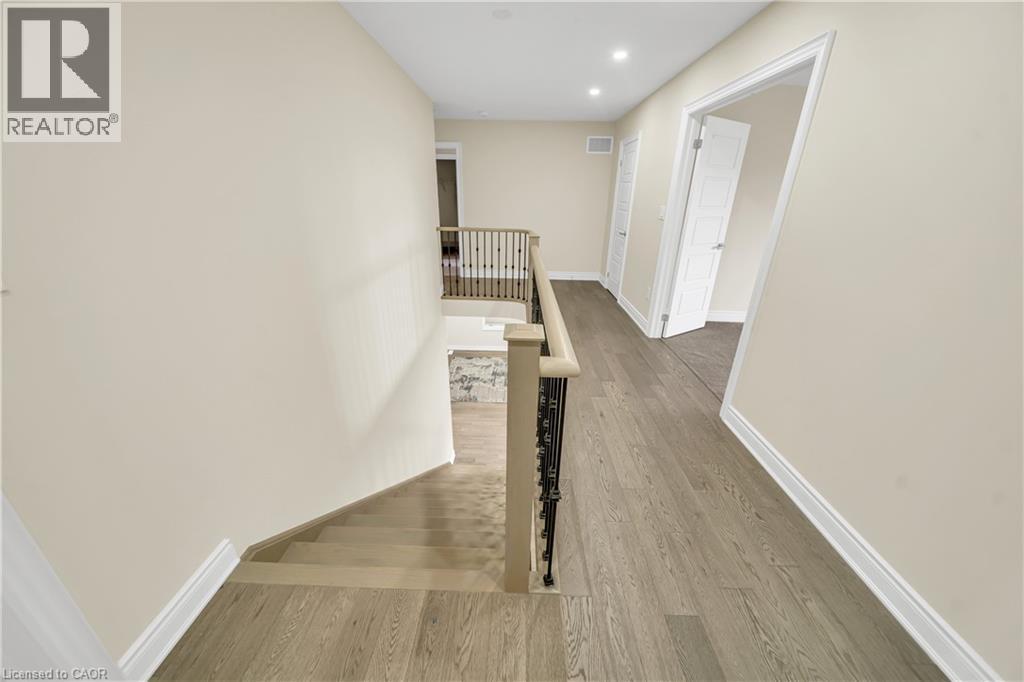 Photo 23 of 35 Santo Court, Breslau ON