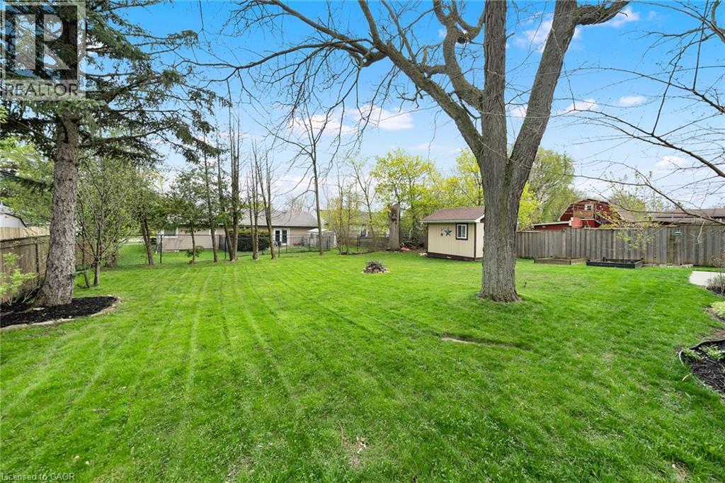 Photo 13 of 4165 William Street, Beamsville ON