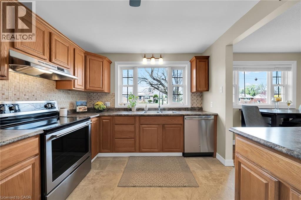 Photo 2 of 4165 William Street, Beamsville ON
