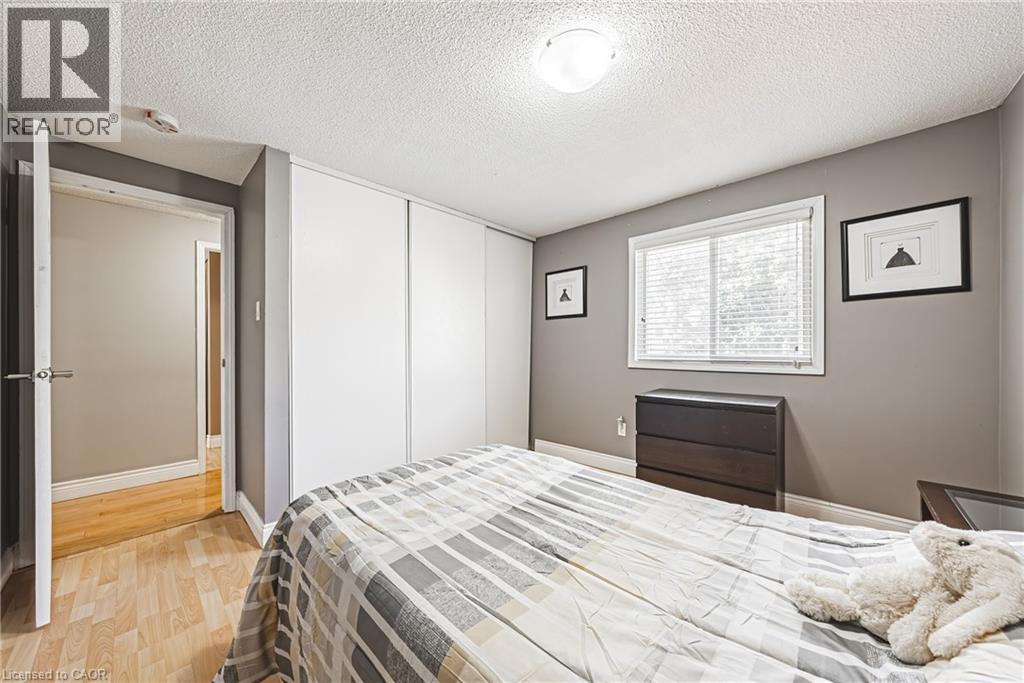 Photo 9 of 412 Melanie Crescent, Ancaster ON