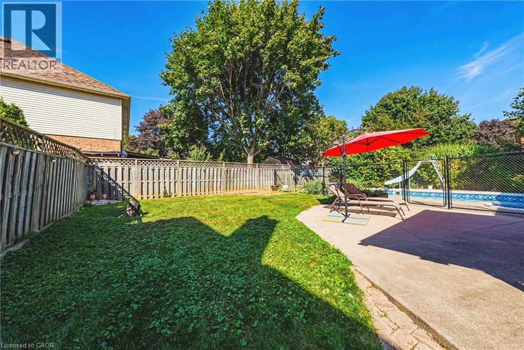 Photo 32 of 412 Melanie Crescent, Ancaster ON