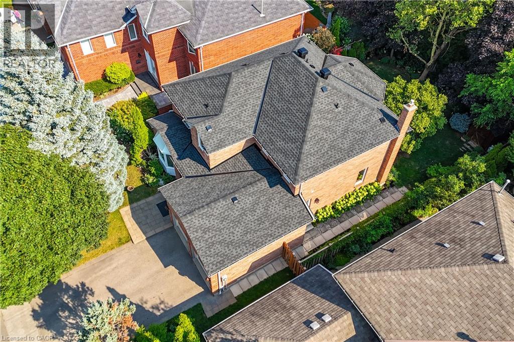 Photo 47 of 327 Northwood Drive, Oakville ON