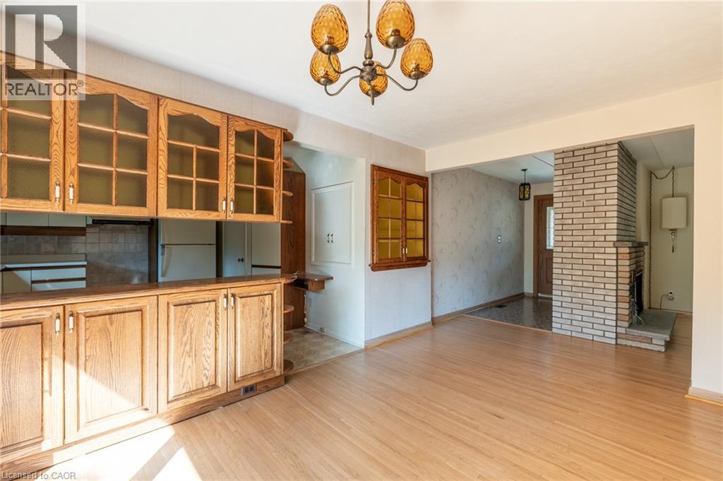 Photo 17 of 654 Hiawatha Boulevard, Ancaster ON