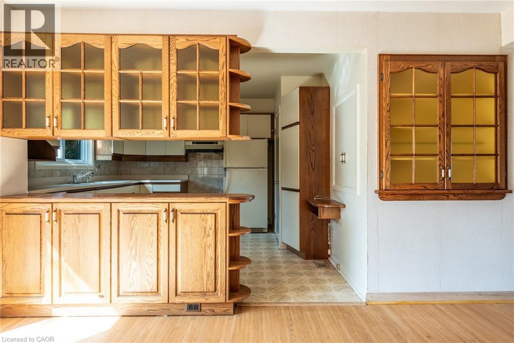 Photo 16 of 654 Hiawatha Boulevard, Ancaster ON