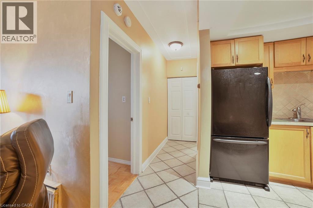 Photo 14 of 8 Woodman Drive S Unit 808, Hamilton ON