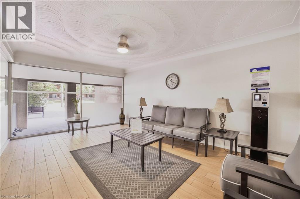 Photo 11 of 8 Woodman Drive S Unit 808, Hamilton ON