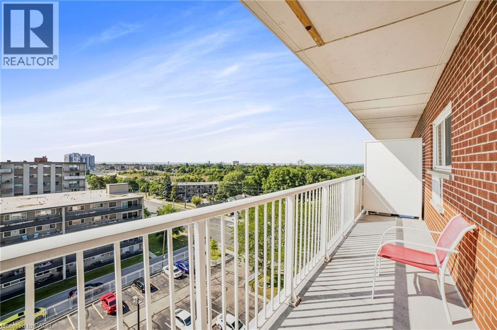 Photo 15 of 8 Woodman Drive S Unit 808, Hamilton ON