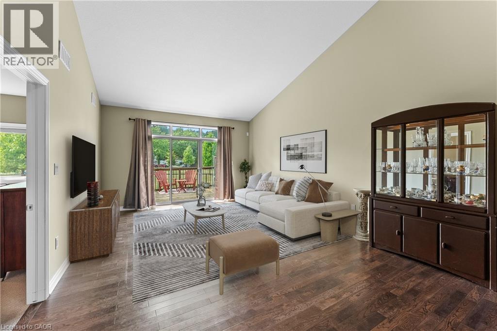 Photo 13 of 5490 Prince Edward Avenue Unit 4, Niagara Falls ON