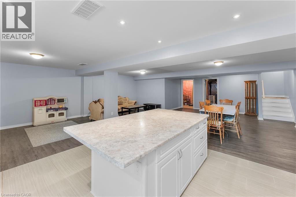 Photo 27 of 5490 Prince Edward Avenue Unit 4, Niagara Falls ON