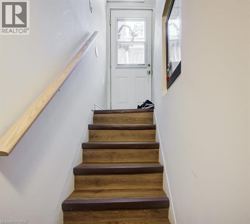 Photo 42 of 98 Waterloo Street, Waterloo ON