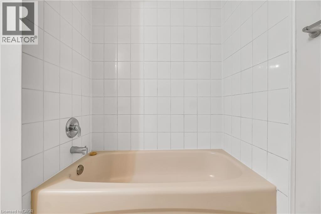 Photo 1 of 62 Foxglove Crescent, Kitchener ON