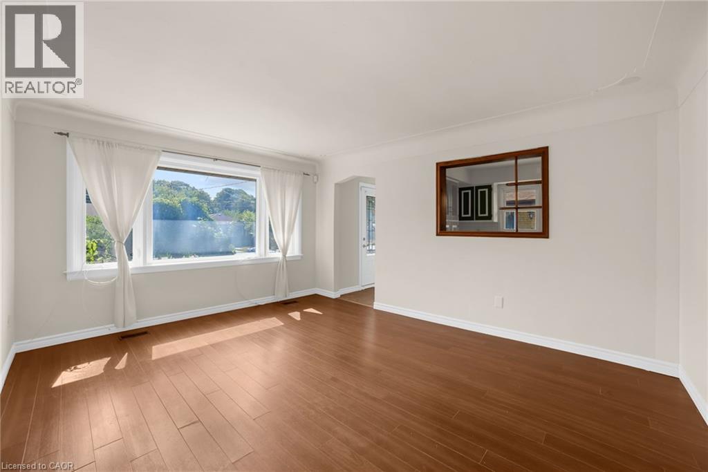 Photo 13 of 272 Upper Paradise Road Unit A, Hamilton ON