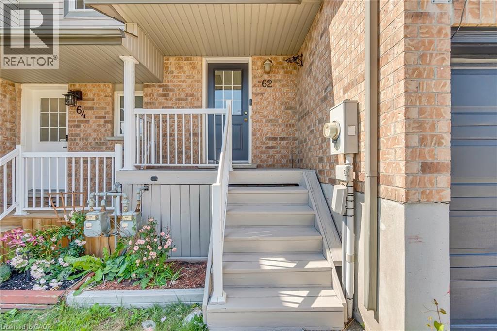 Photo 13 of 62 Foxglove Crescent, Kitchener ON