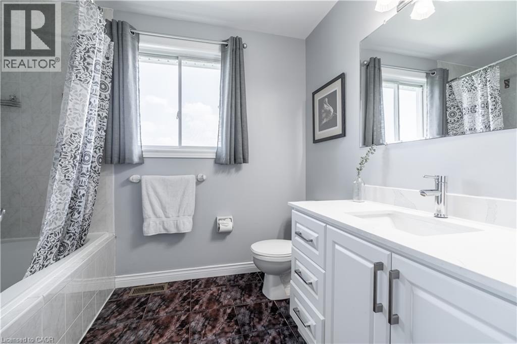 Photo 20 of 710 Hall Road, Hamilton ON