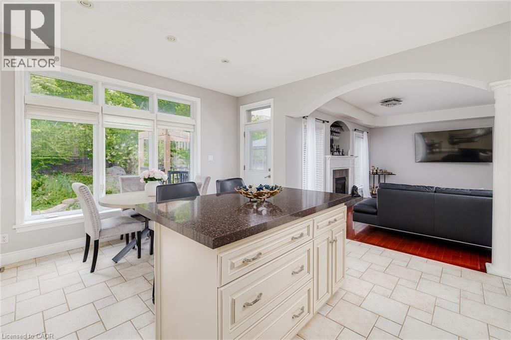 Photo 10 of 679 Salzburg Drive, Waterloo ON