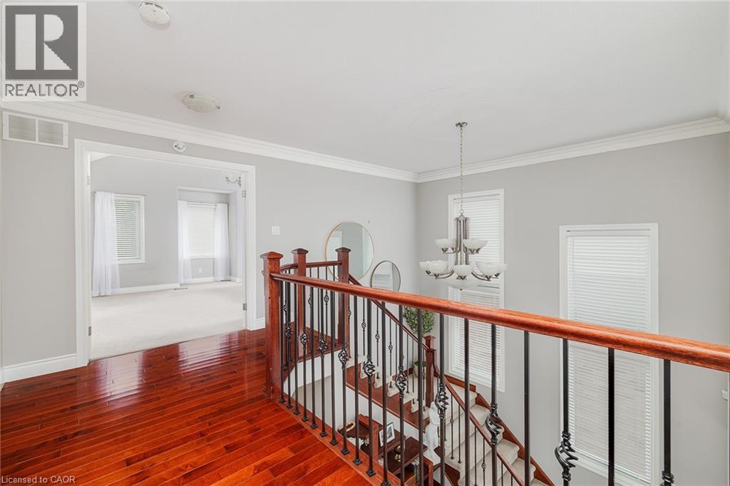 Photo 16 of 679 Salzburg Drive, Waterloo ON