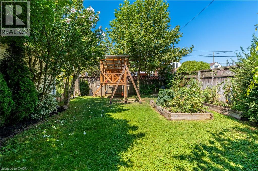 Photo 28 of 26 Weir Street S, Hamilton ON