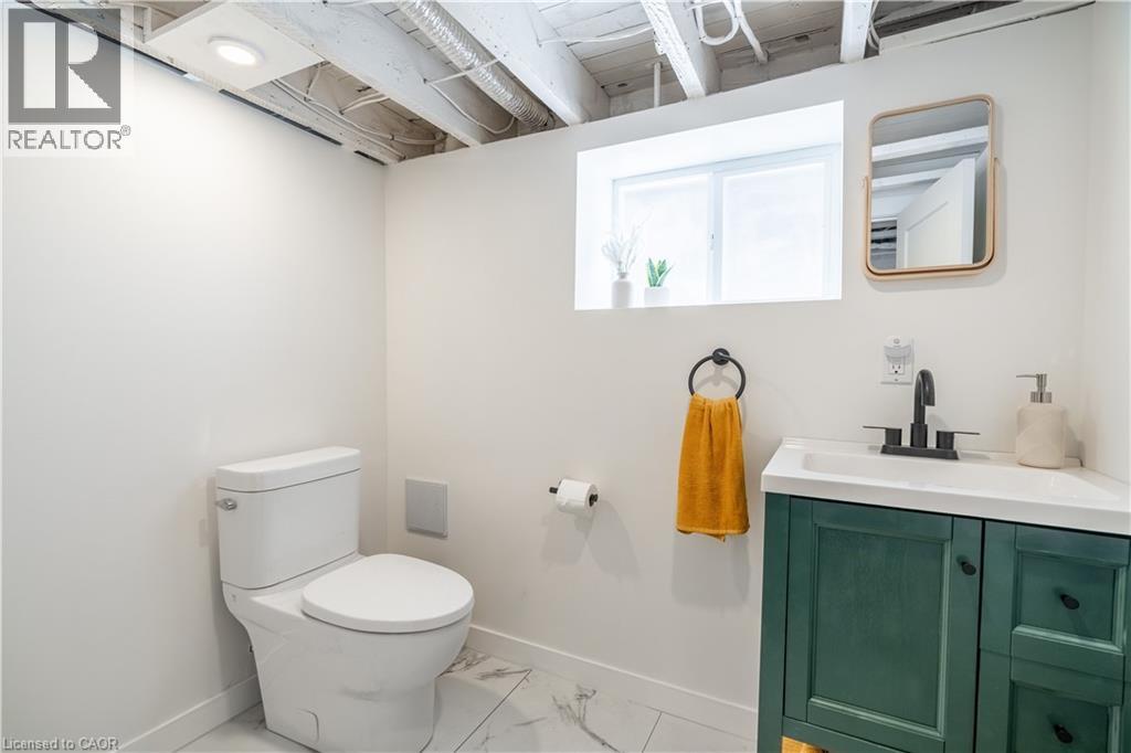 Photo 25 of 26 Weir Street S, Hamilton ON