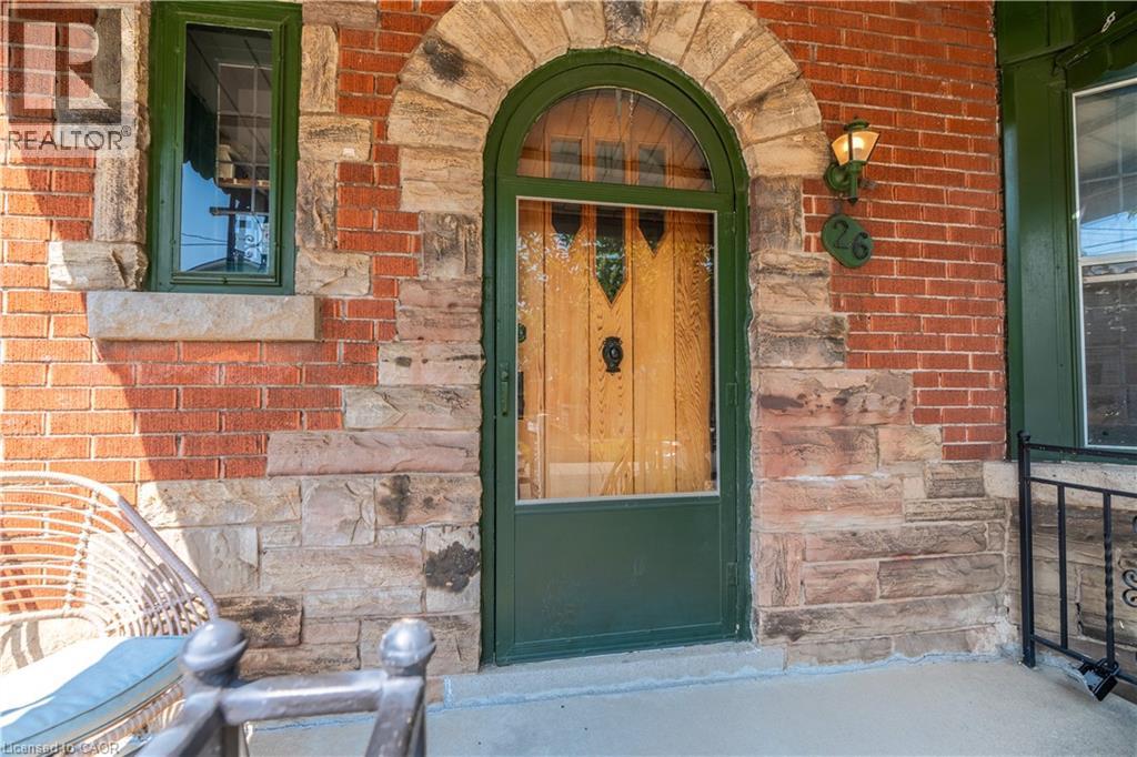 Photo 3 of 26 Weir Street S, Hamilton ON