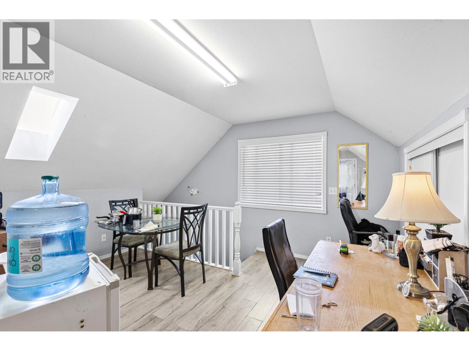 Photo 8 of 315 Gerstmar Road, Kelowna BC