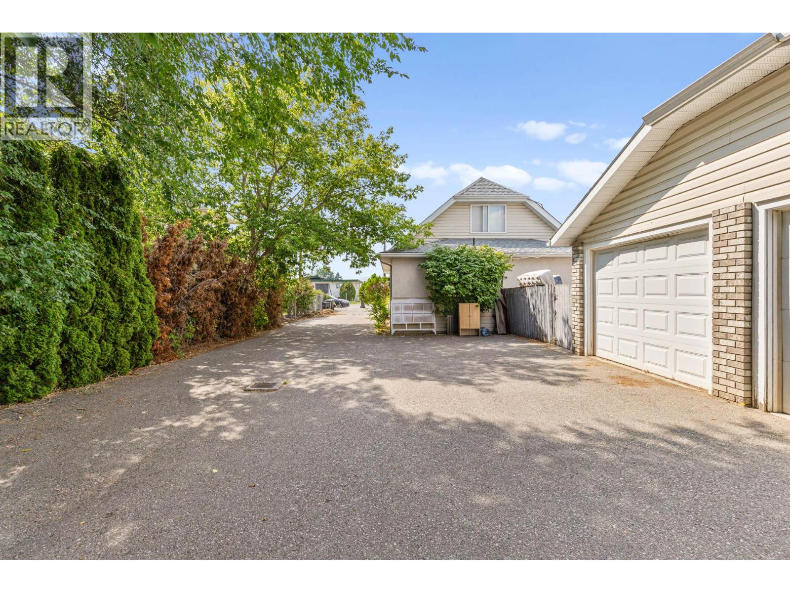 Photo 55 of 315 Gerstmar Road, Kelowna BC