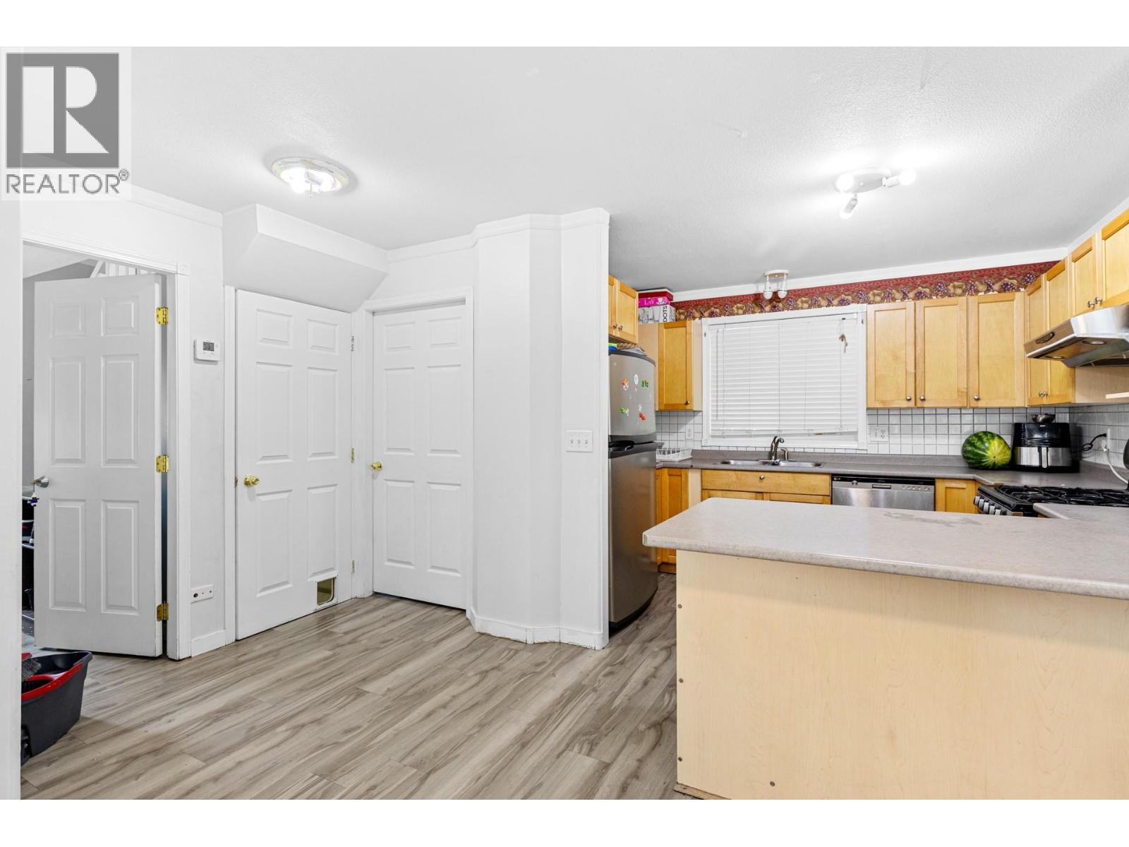 Photo 38 of 315 Gerstmar Road, Kelowna BC