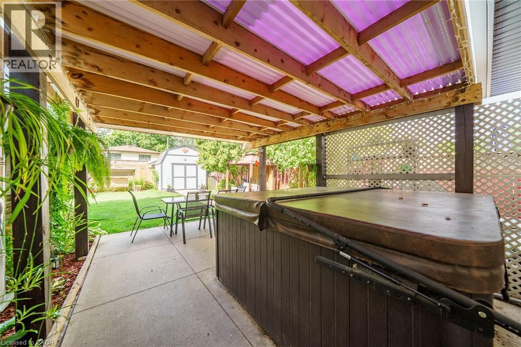 Photo 5 of 12 Glen Valley Drive, Hamilton ON