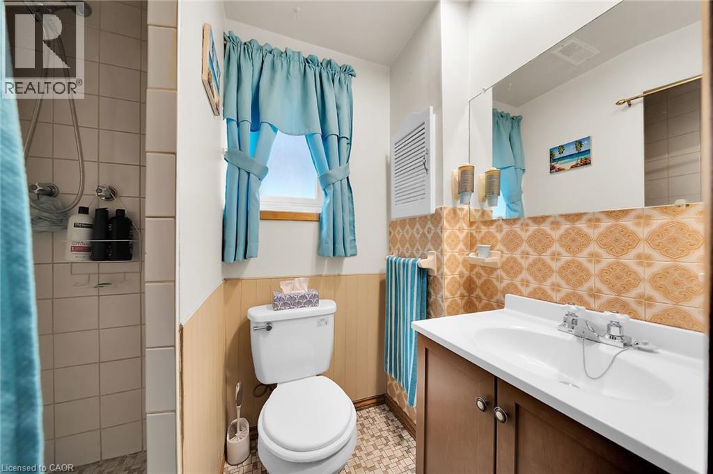 Photo 18 of 12 Glen Valley Drive, Hamilton ON