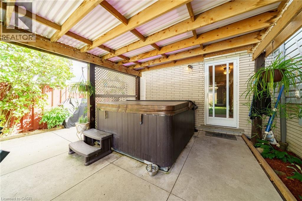 Photo 1 of 12 Glen Valley Drive, Hamilton ON