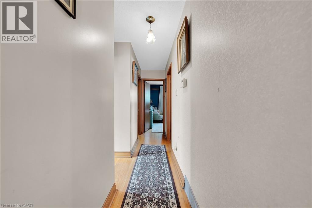 Photo 34 of 12 Glen Valley Drive, Hamilton ON